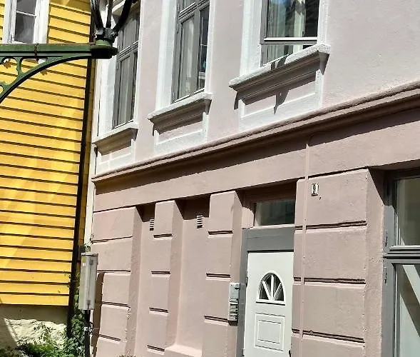 Knosesmauet * Bergen